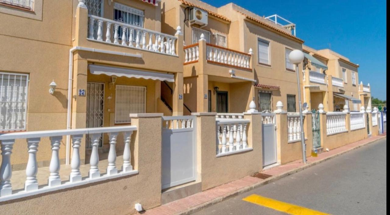 2 Bed Apartment In Paraje Natural Fase 1, Torrevieja Exteriér fotografie