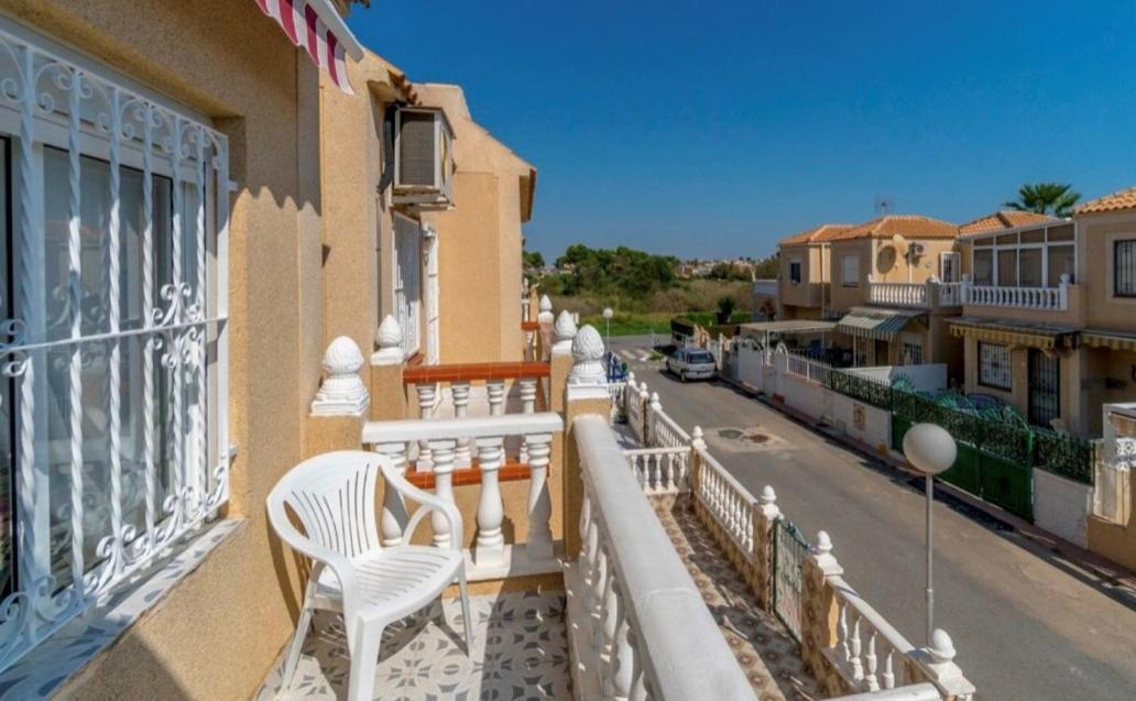 2 Bed Apartment In Paraje Natural Fase 1, Torrevieja Exteriér fotografie